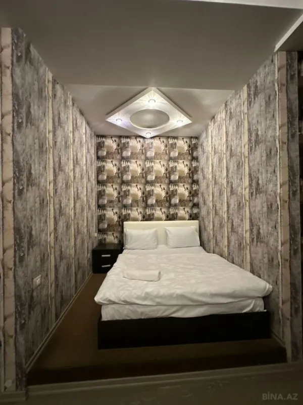 Satılır 4 otaqlı mənzil 176 m²