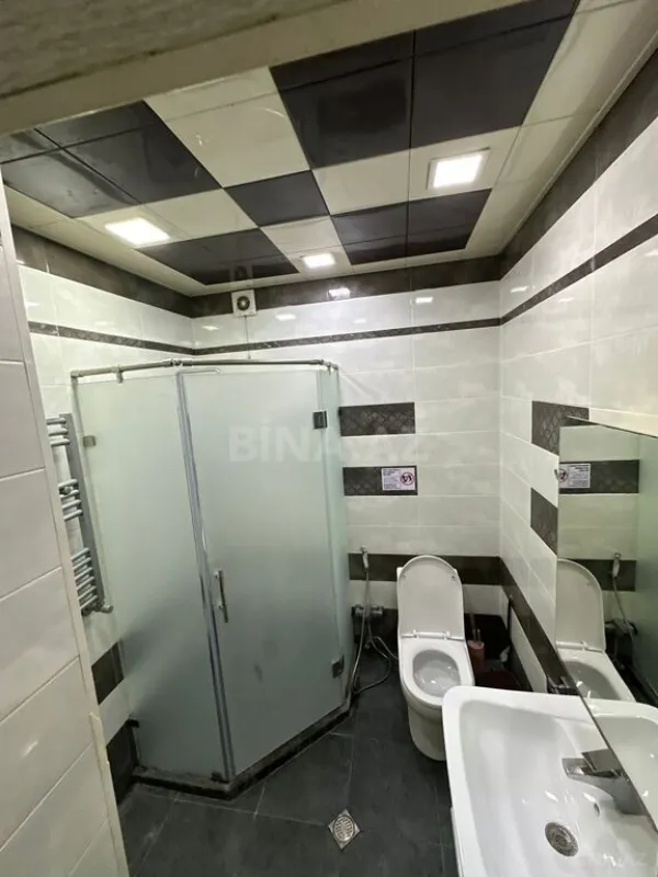 Satılır 4 otaqlı mənzil 176 m²