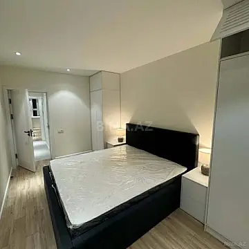 Kirayə verilir 3 otaqlı mənzil 130 m²
