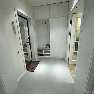 Kirayə verilir 3 otaqlı mənzil 130 m²
