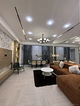 Satılır 3 otaqlı mənzil 117 m²