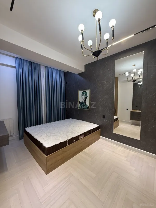 Satılır 3 otaqlı mənzil 117 m²