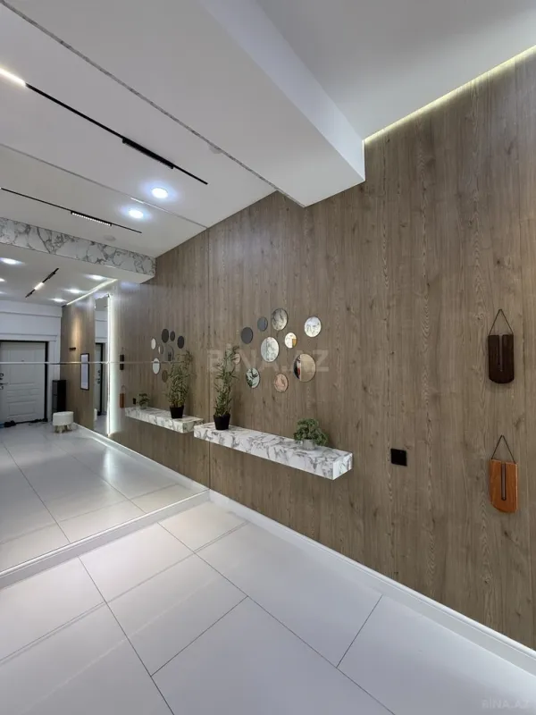 Satılır 3 otaqlı mənzil 117 m²