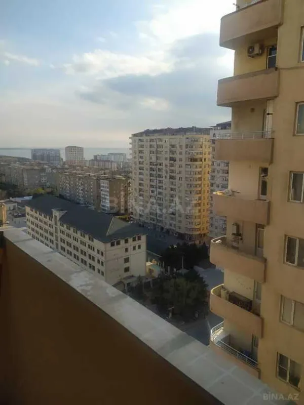 Satılır 2 otaqlı mənzil 62 m²