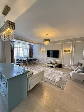 Satılır 3 otaqlı mənzil 140.6 m²