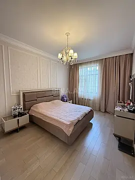 Satılır 3 otaqlı mənzil 140.6 m²