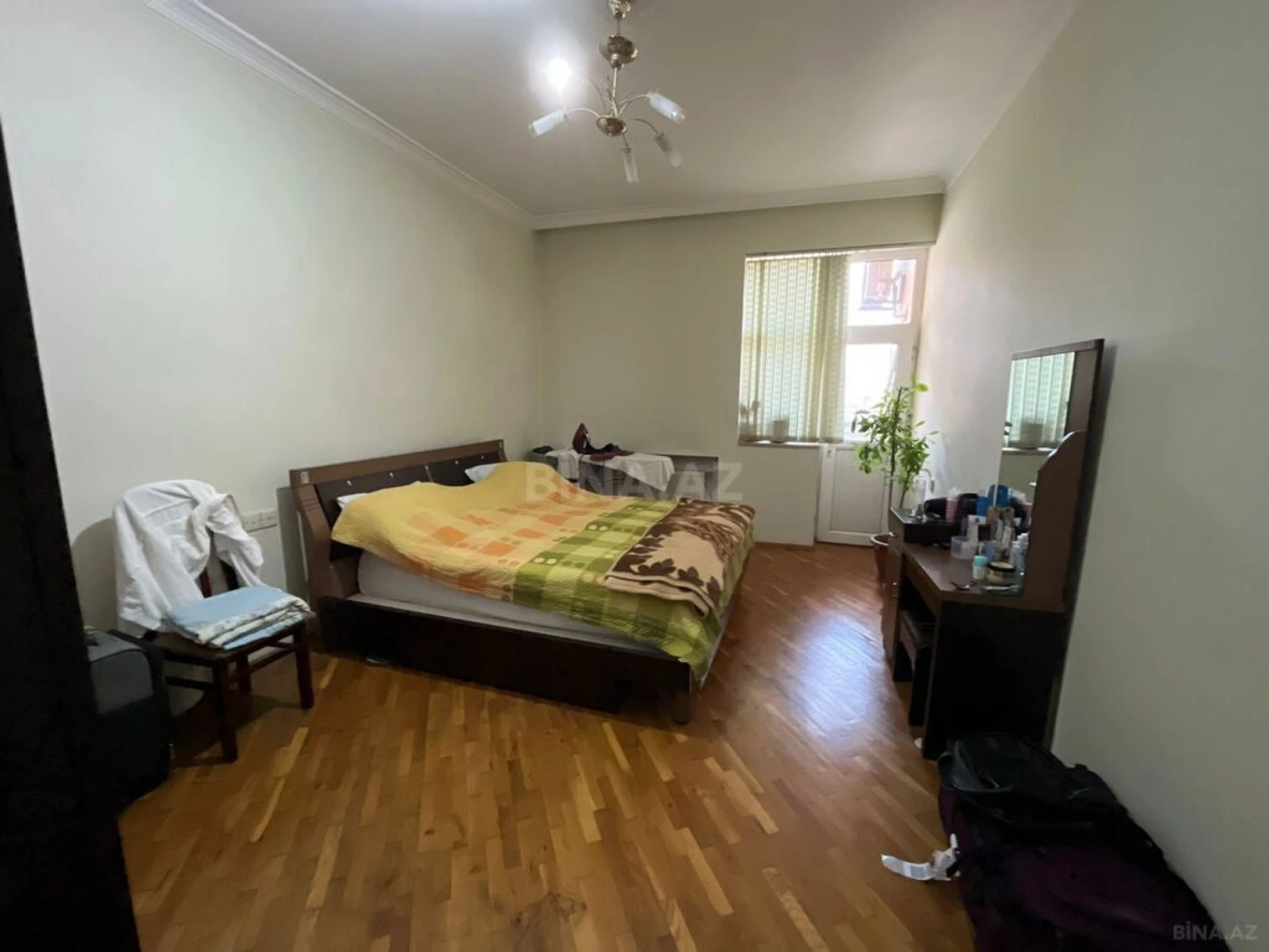 Satılır 3 otaqlı mənzil 120 m²