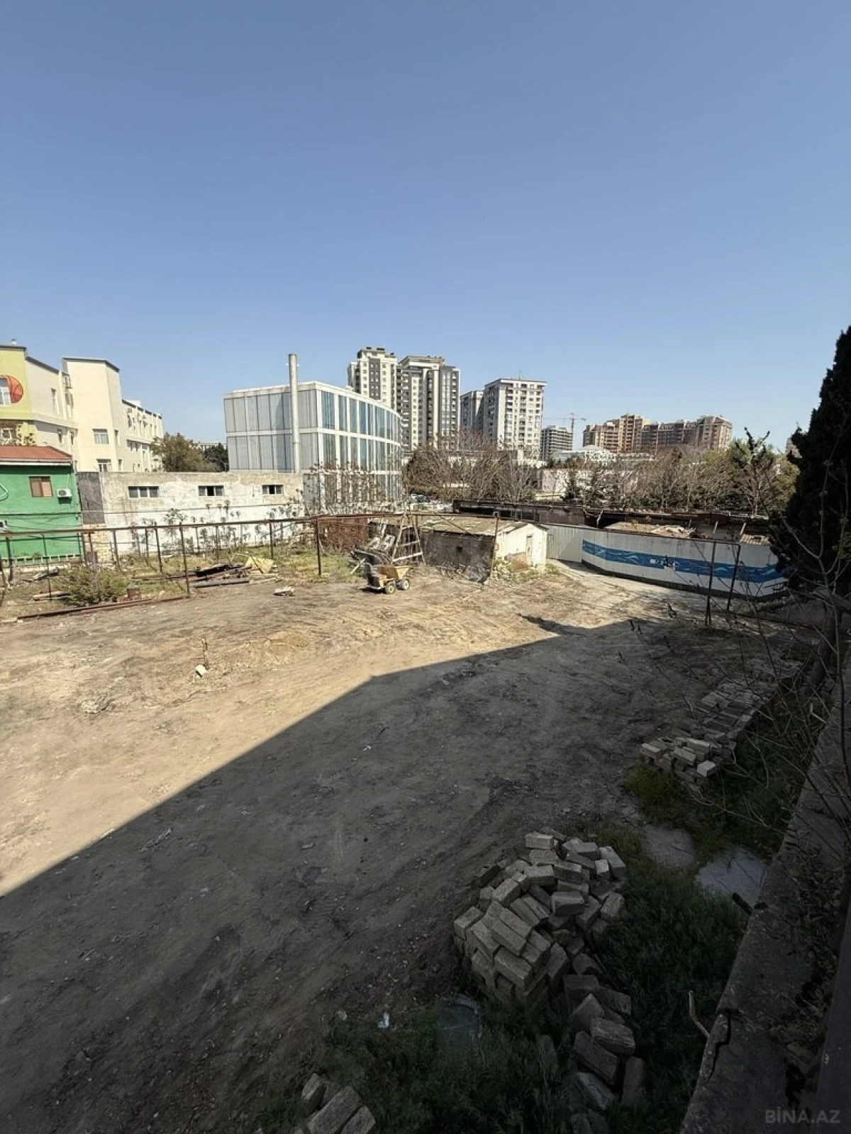 Satılır torpaq sahəsi 20 m²