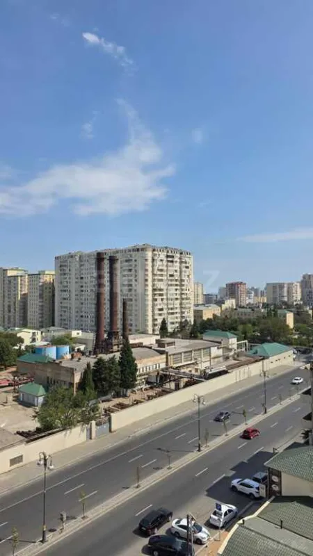 Kirayə verilir 2 otaqlı mənzil 105 m²