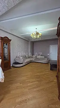 Kirayə verilir 2 otaqlı mənzil 105 m²