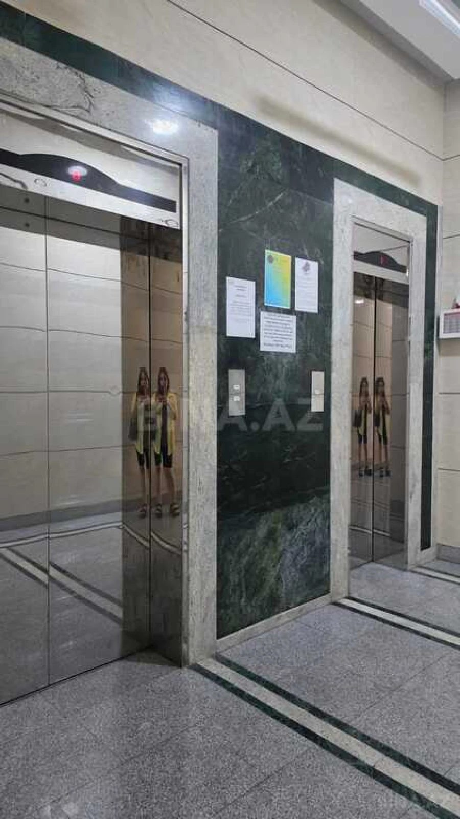 Kirayə verilir 2 otaqlı mənzil 105 m²