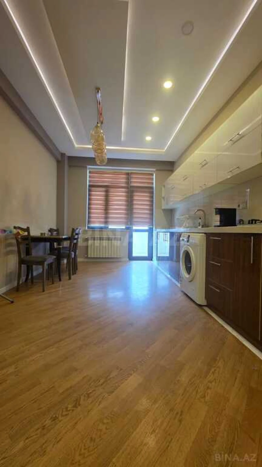 Kirayə verilir 2 otaqlı mənzil 105 m²