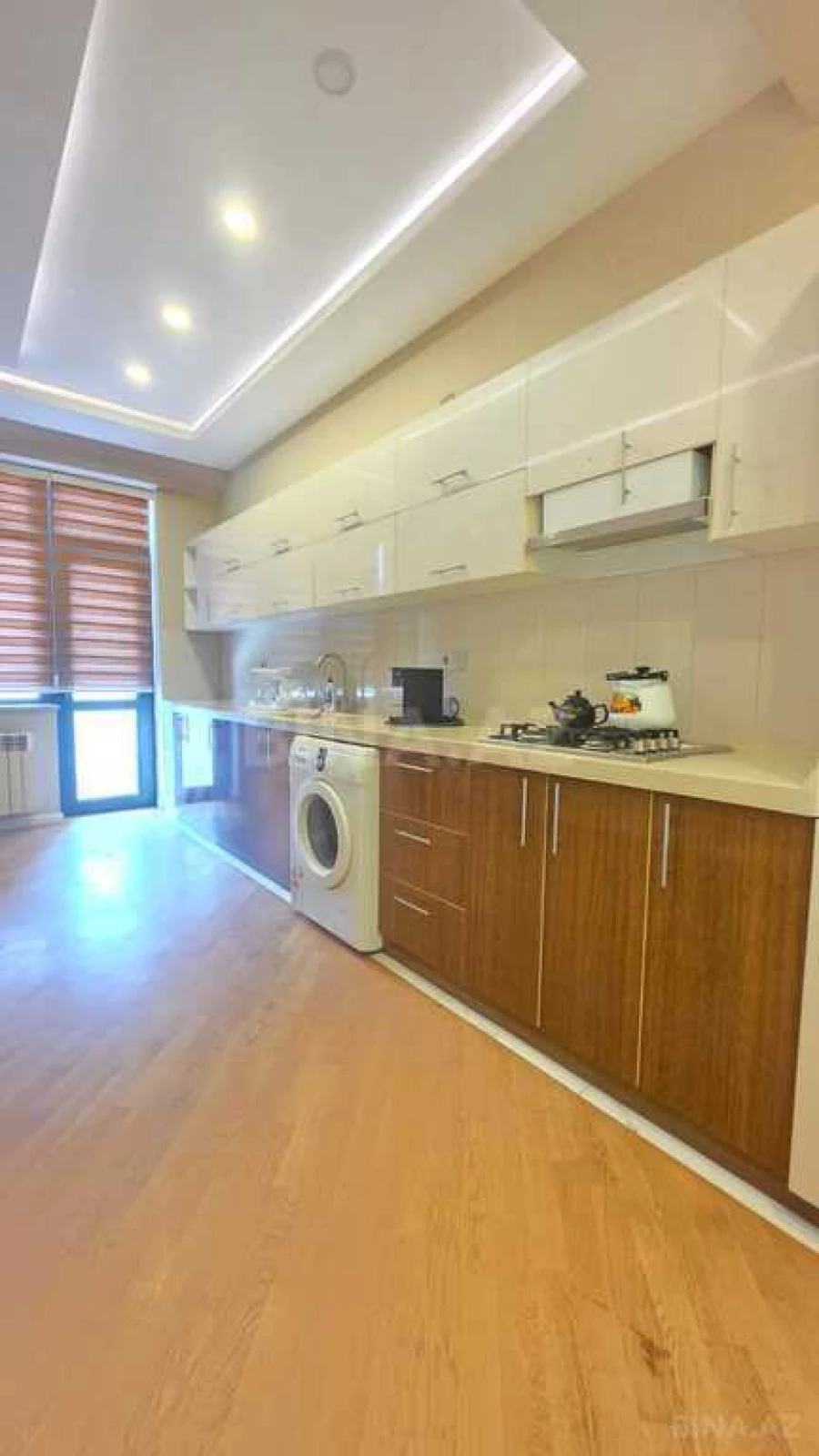 Kirayə verilir 2 otaqlı mənzil 105 m²