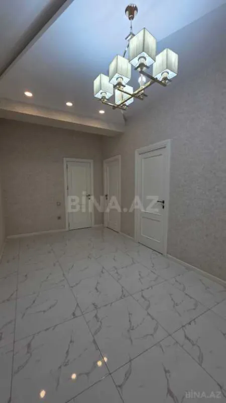 Kirayə verilir 2 otaqlı mənzil 105 m²