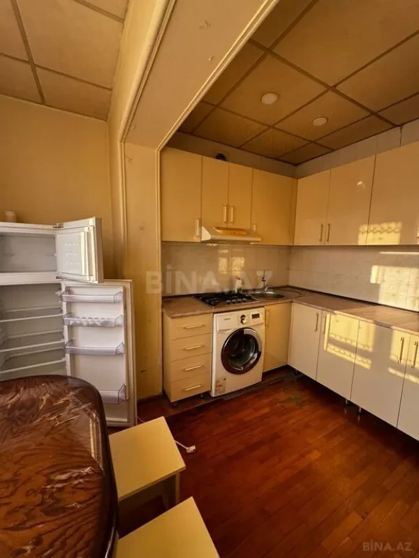 Kirayə verilir 4 otaqlı mənzil 110 m²