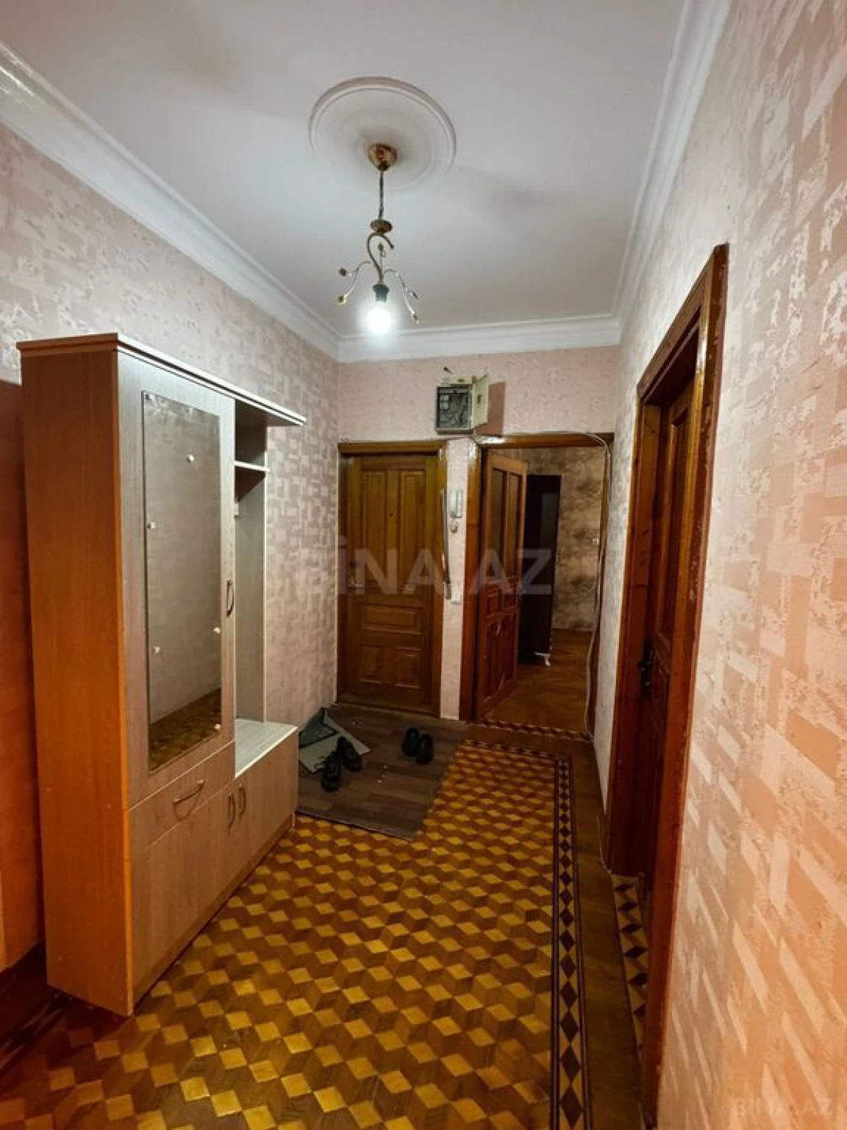 Kirayə verilir 4 otaqlı mənzil 110 m²