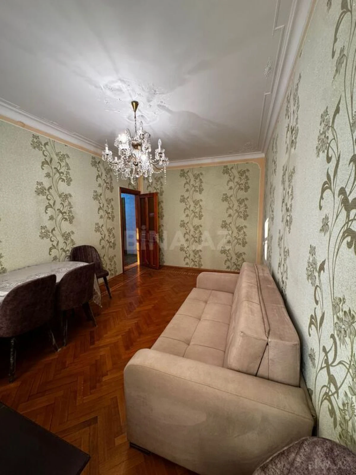 Kirayə verilir 4 otaqlı mənzil 110 m²