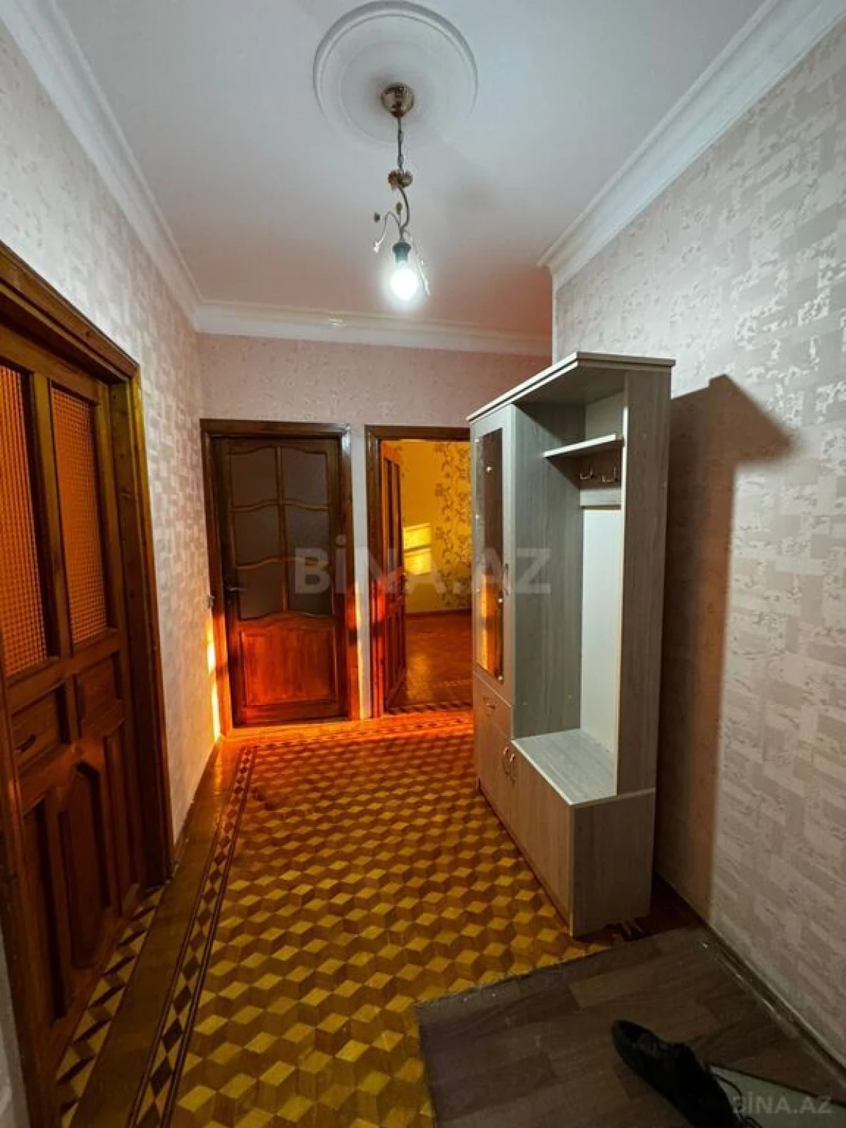 Kirayə verilir 4 otaqlı mənzil 110 m²