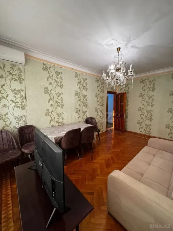 Kirayə verilir 4 otaqlı mənzil 110 m²