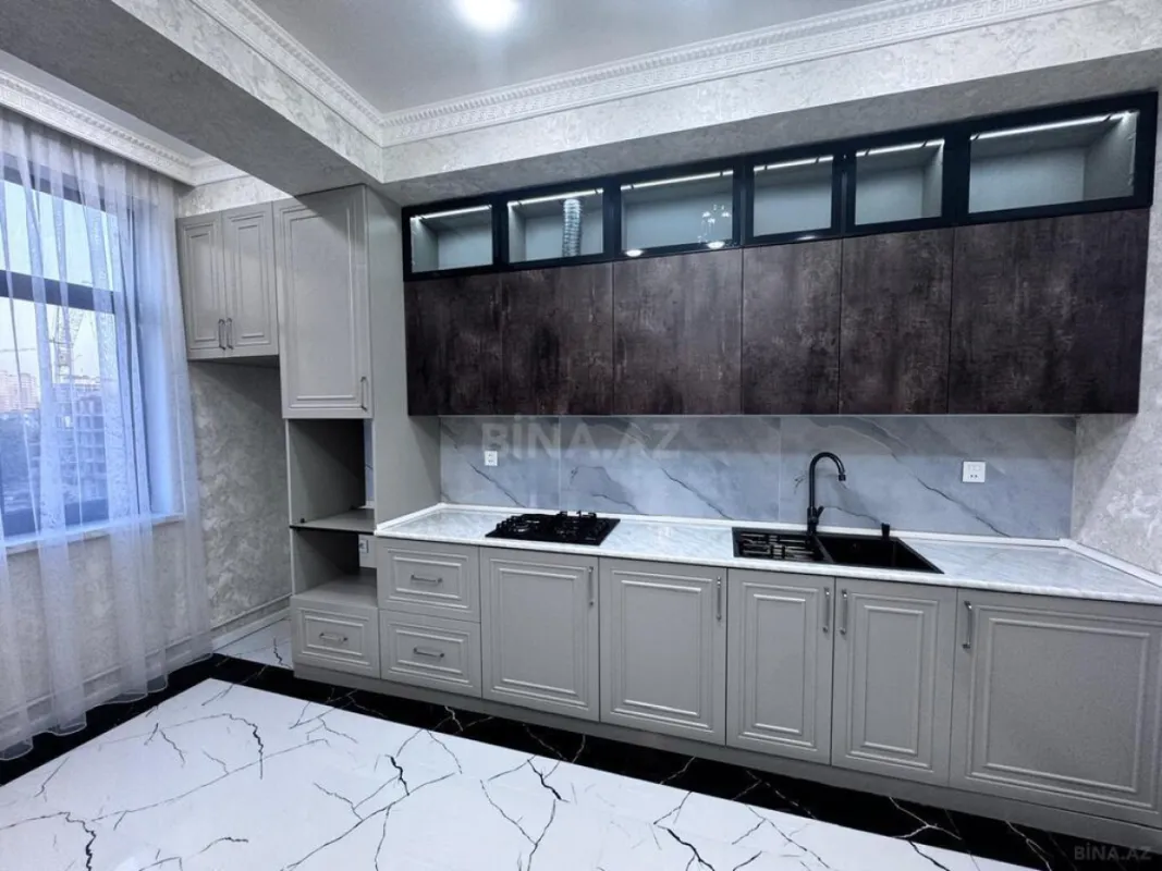 Satılır 2 otaqlı mənzil 78 m²