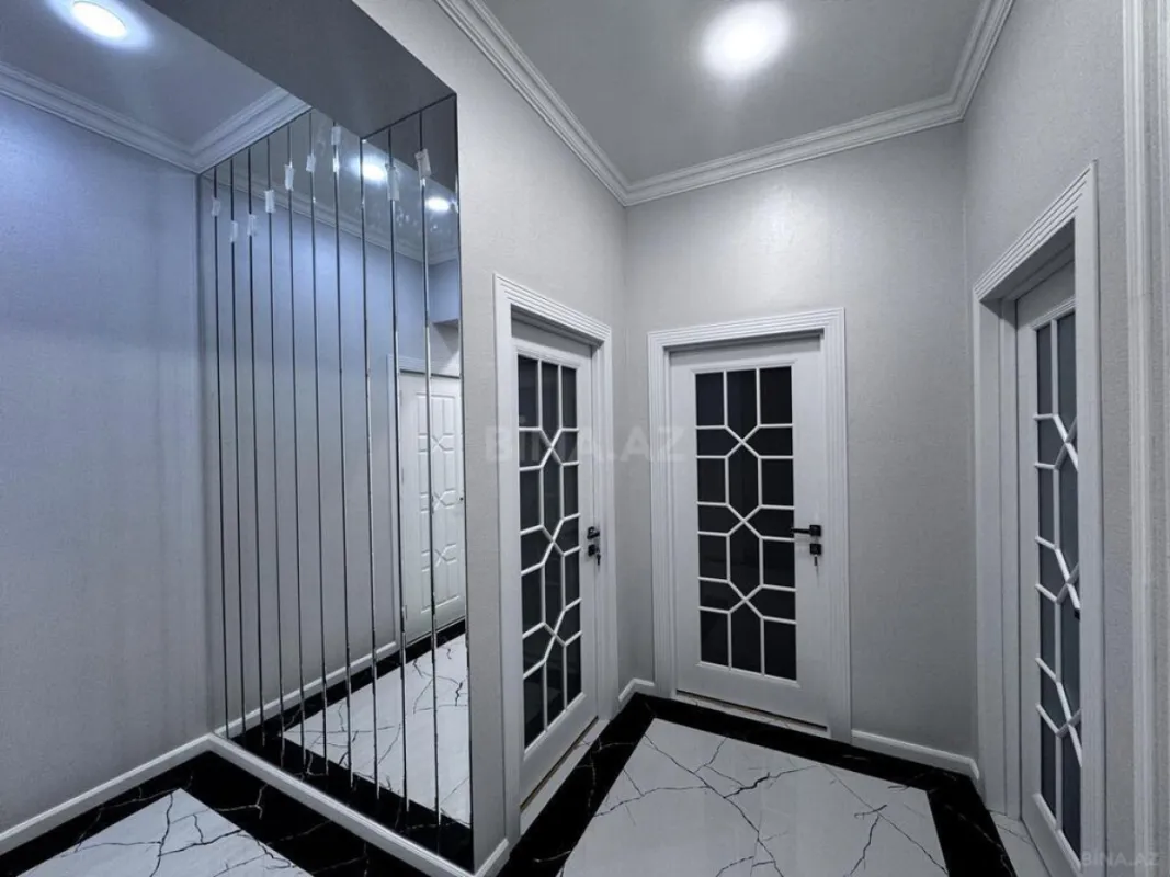 Satılır 2 otaqlı mənzil 78 m²
