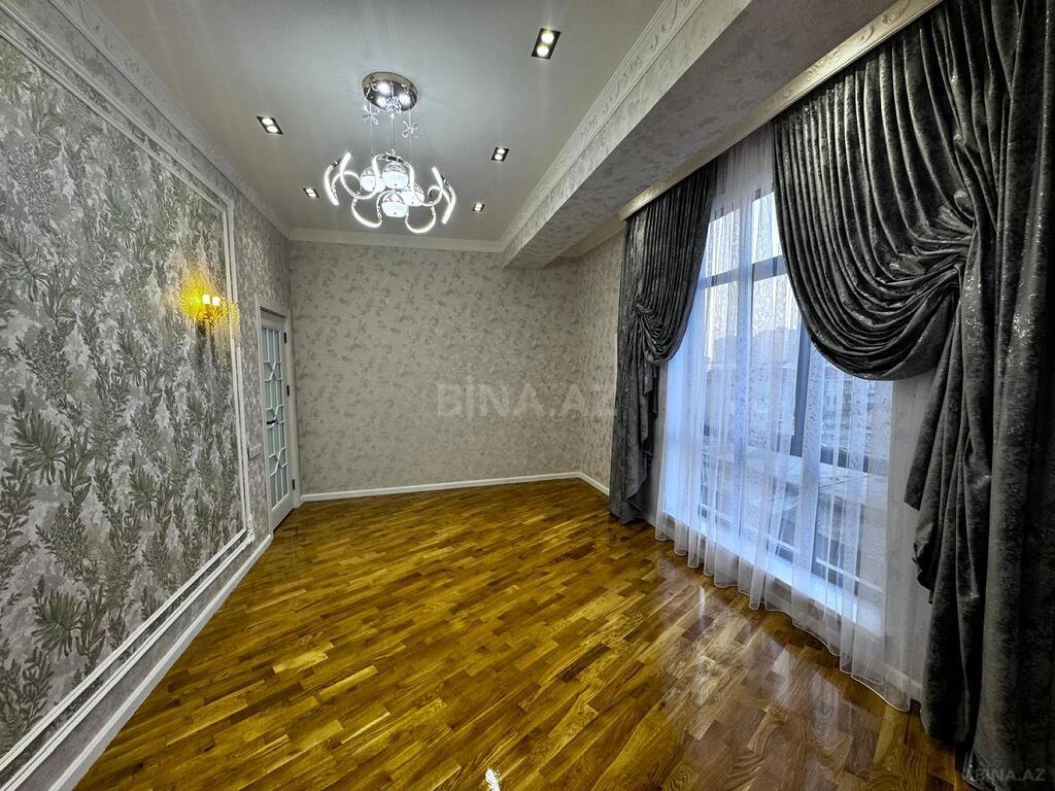 Satılır 2 otaqlı mənzil 78 m²