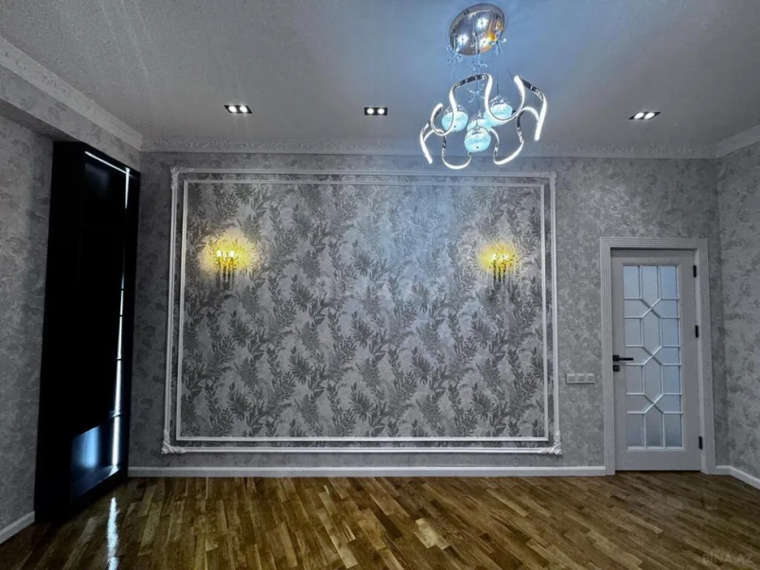 Satılır 2 otaqlı mənzil 78 m²