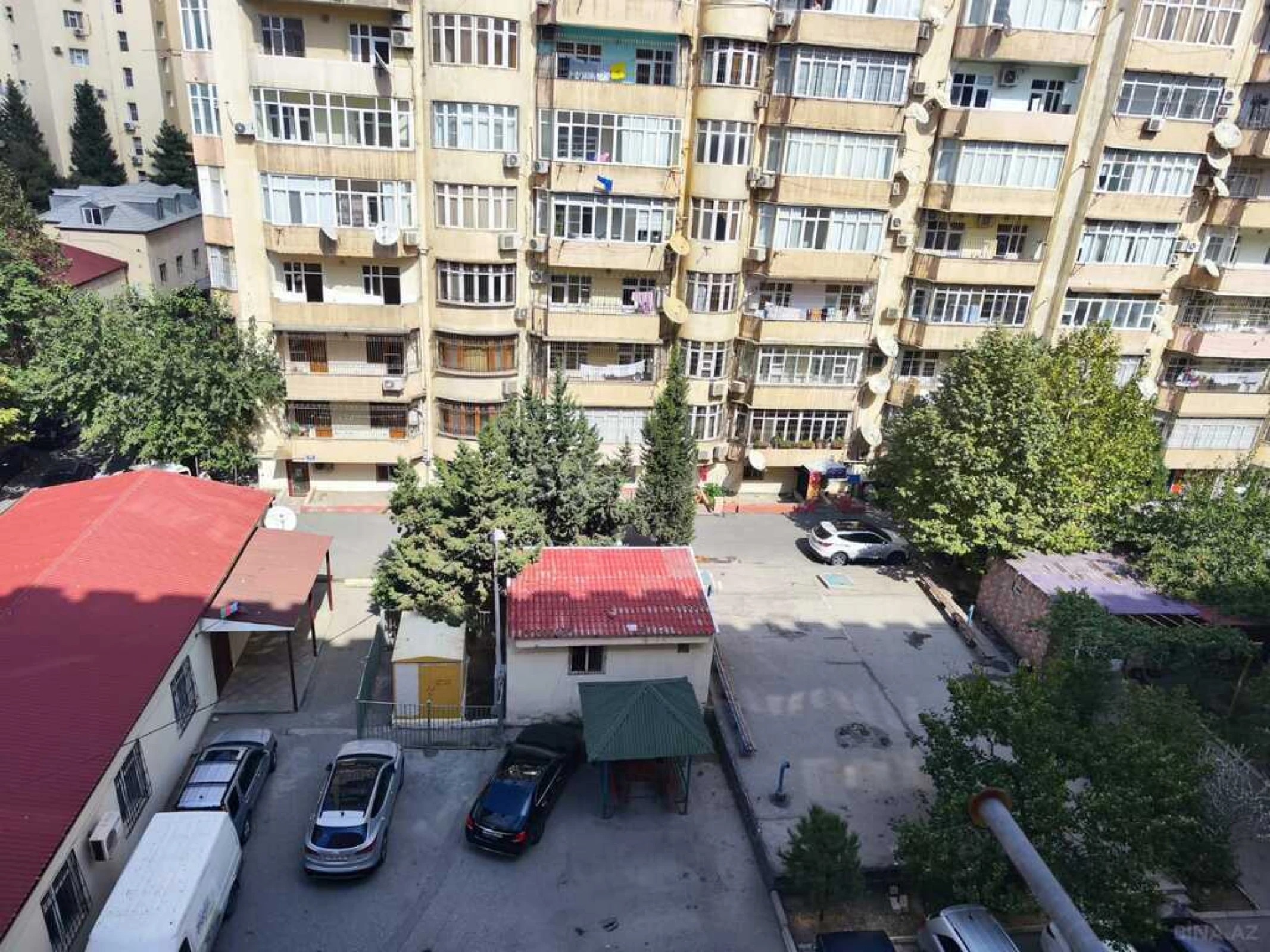 Satılır 3 otaqlı mənzil 90 m²