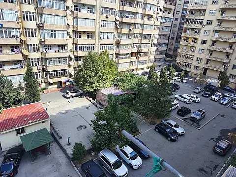 Satılır 3 otaqlı mənzil 90 m²