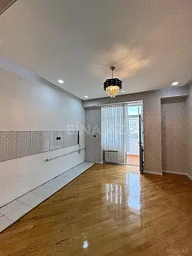 Satılır 3 otaqlı mənzil 135 m²