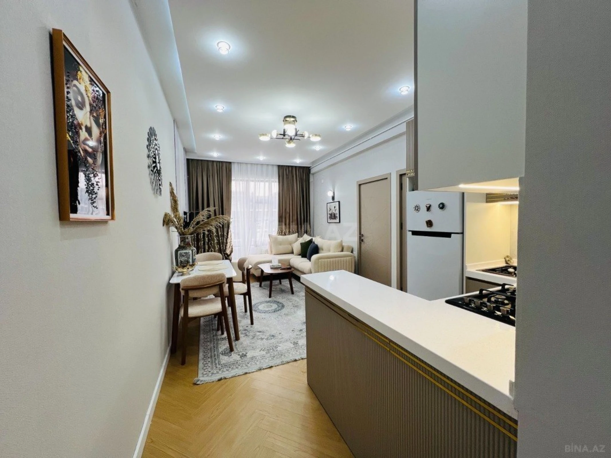 Satılır 2 otaqlı mənzil 60 m²