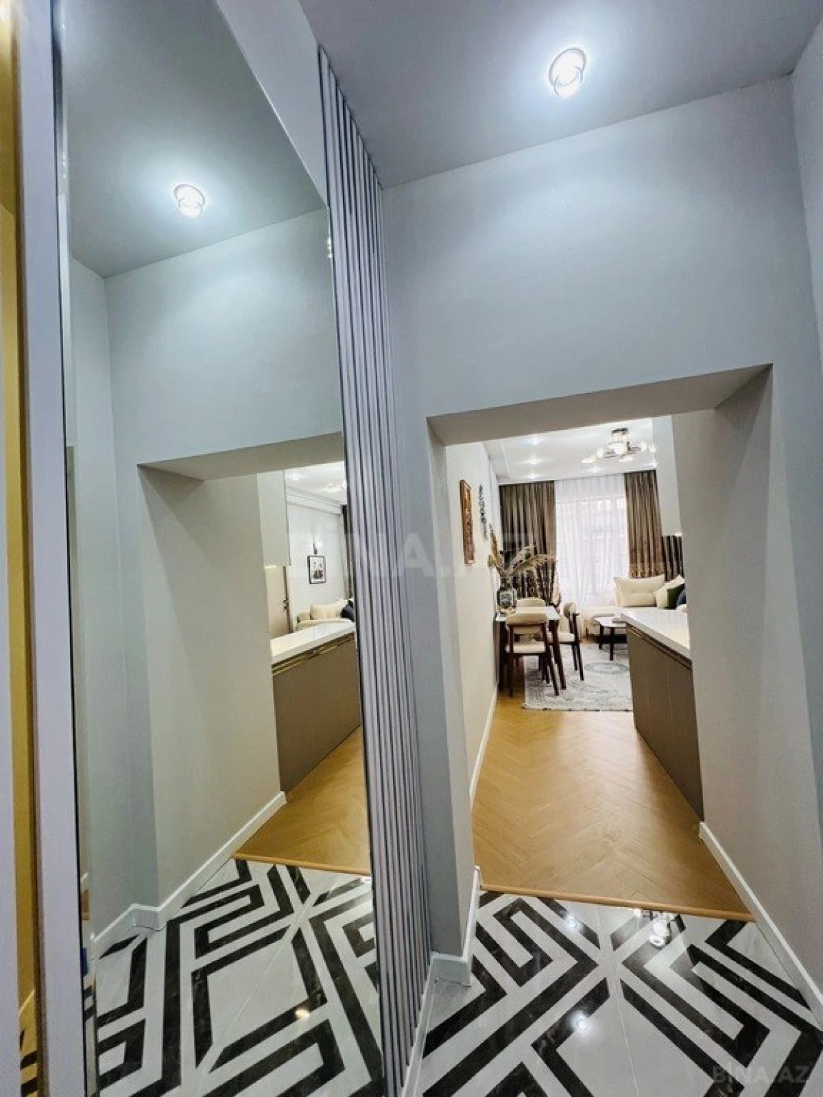Satılır 2 otaqlı mənzil 60 m²