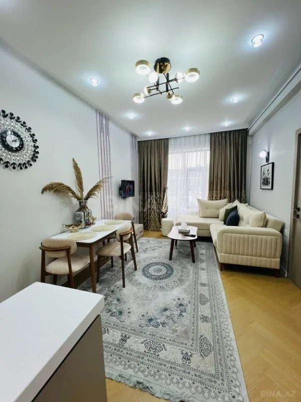 Satılır 2 otaqlı mənzil 60 m²