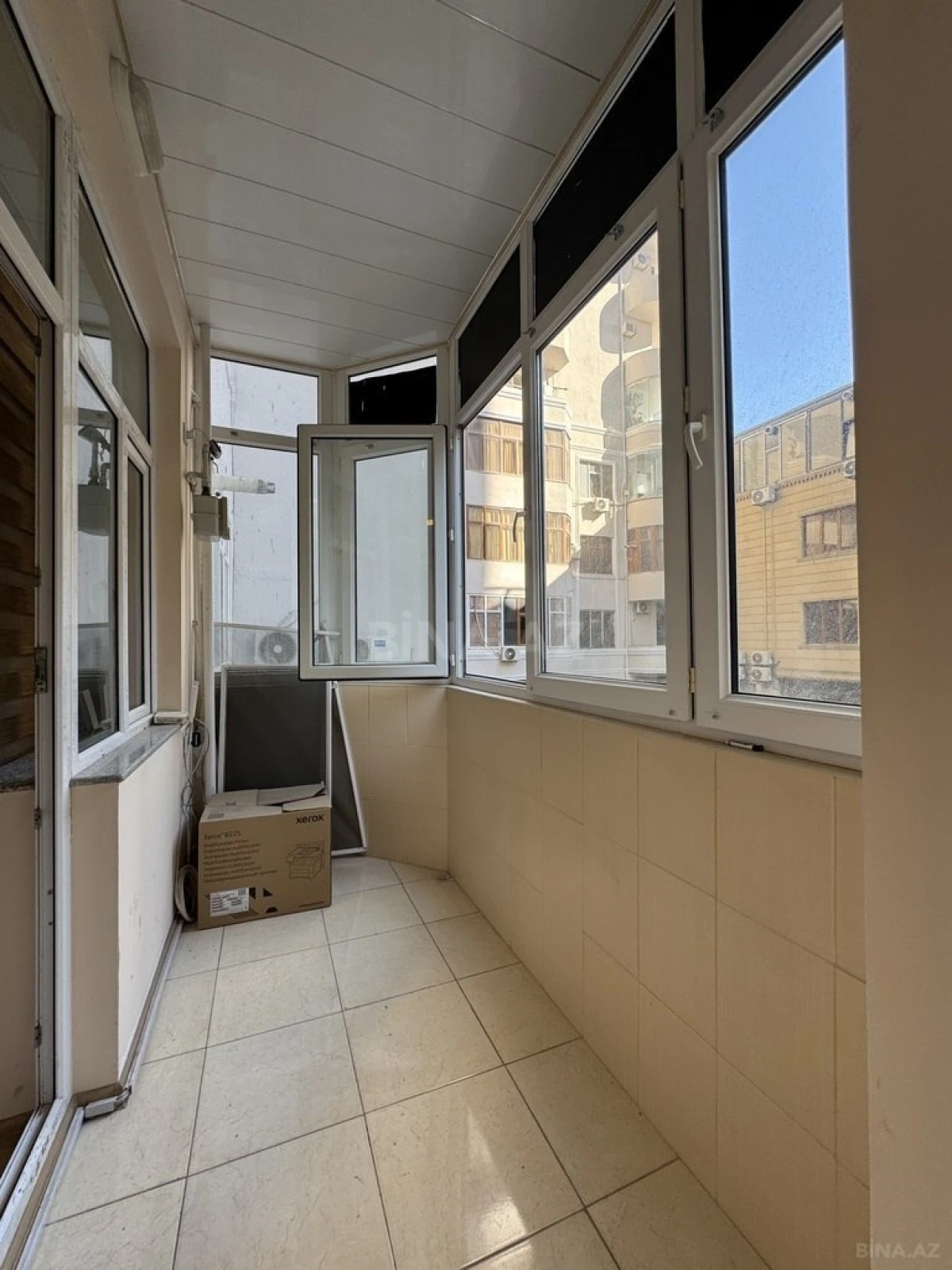 Satılır 3 otaqlı mənzil 110 m²