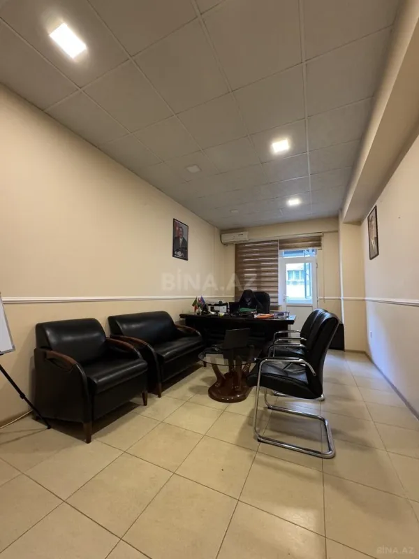 Satılır 3 otaqlı mənzil 110 m²