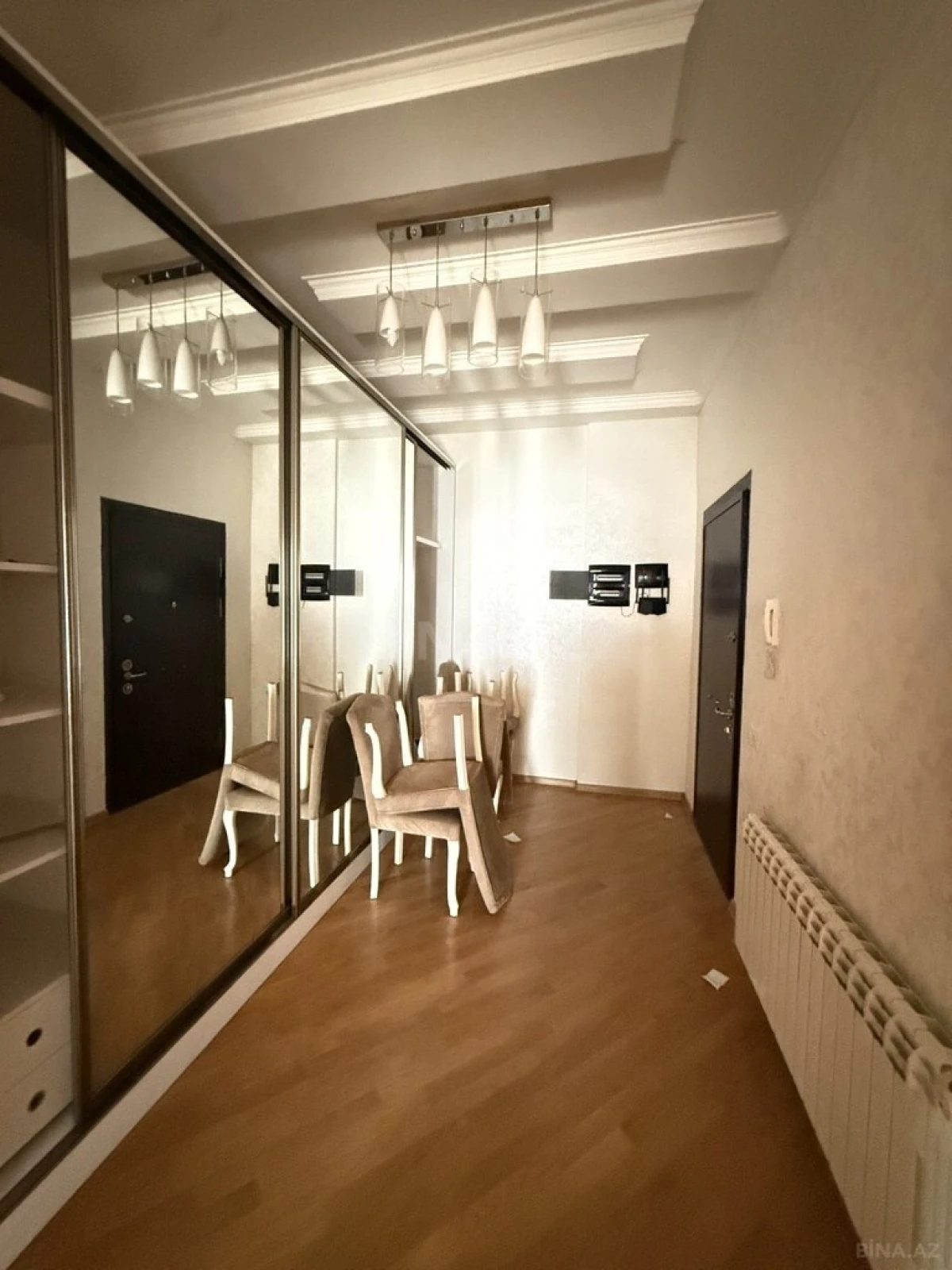 Kirayə verilir 4 otaqlı mənzil 150 m²