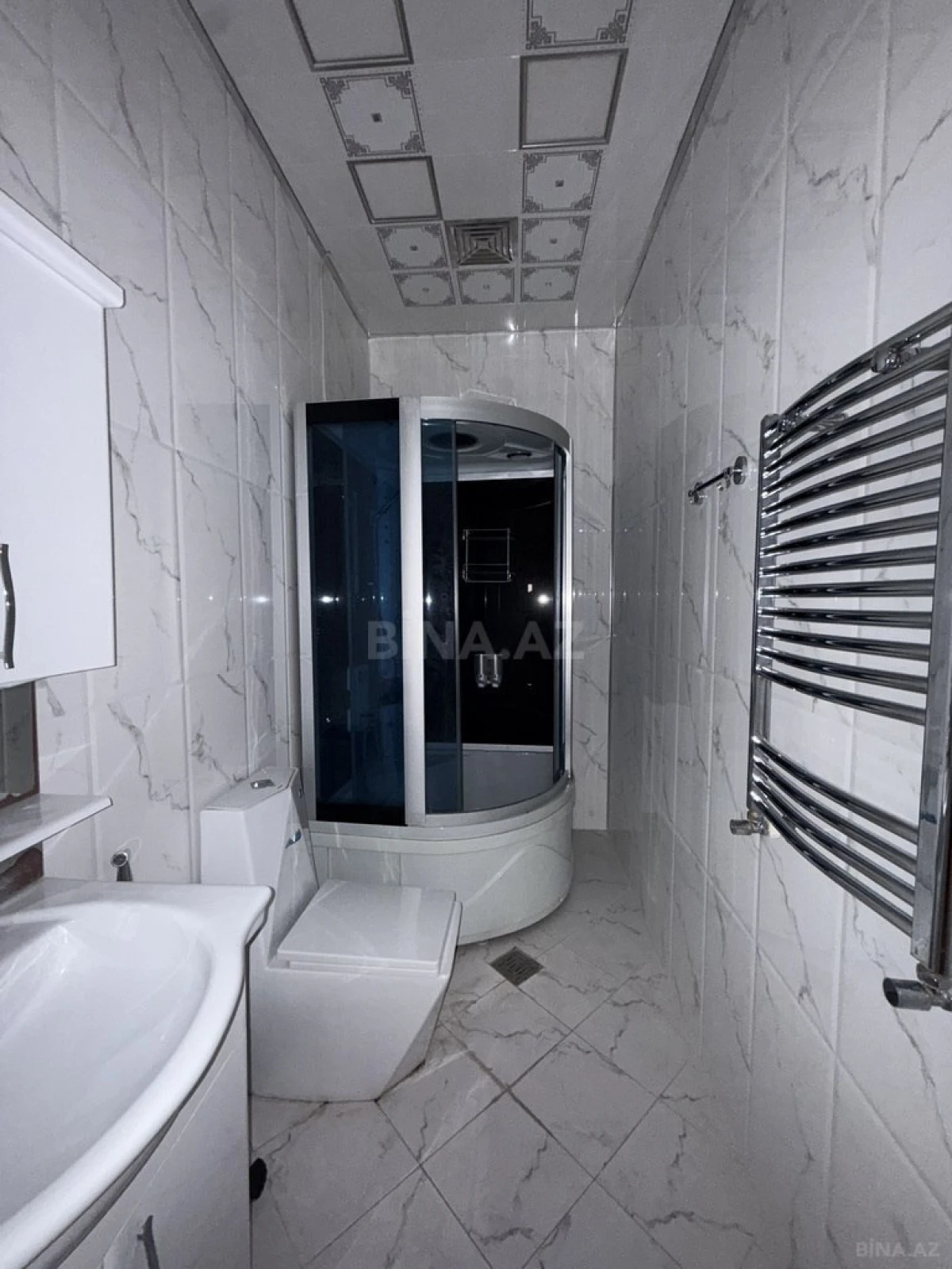 Kirayə verilir 4 otaqlı mənzil 150 m²