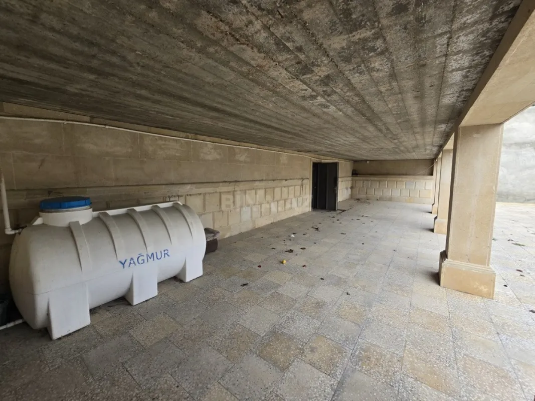 Satılır 4 otaqlı həyət evi 270 m²