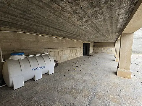 Satılır 4 otaqlı həyət evi 270 m²