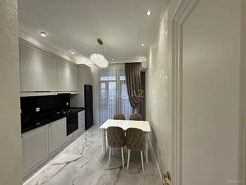 Satılır 2 otaqlı mənzil 95 m²