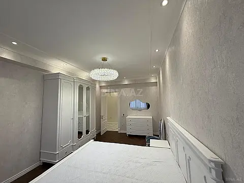 Satılır 2 otaqlı mənzil 95 m²