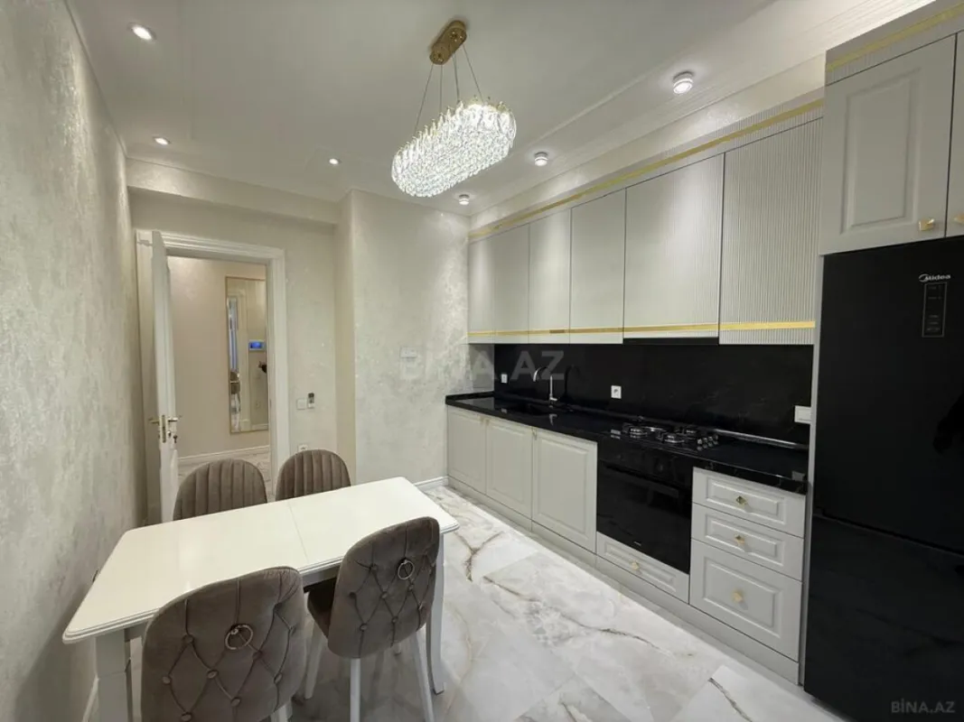 Satılır 2 otaqlı mənzil 95 m²