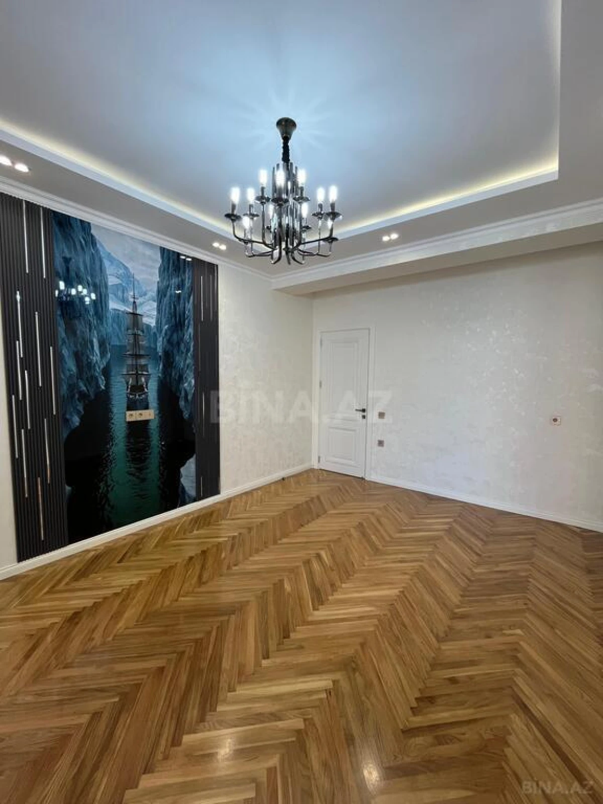 Satılır 2 otaqlı mənzil 65 m²