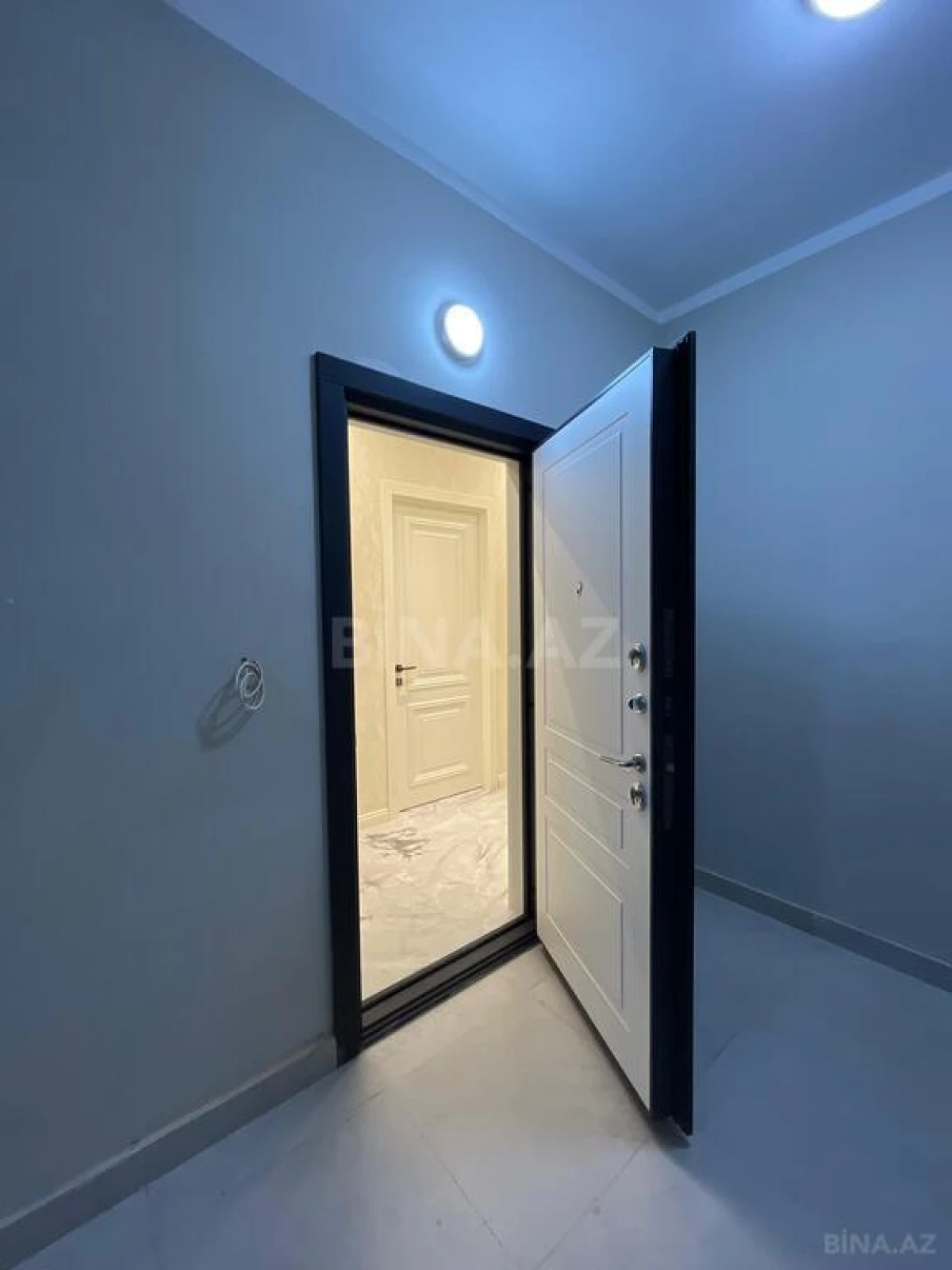 Satılır 2 otaqlı mənzil 65 m²