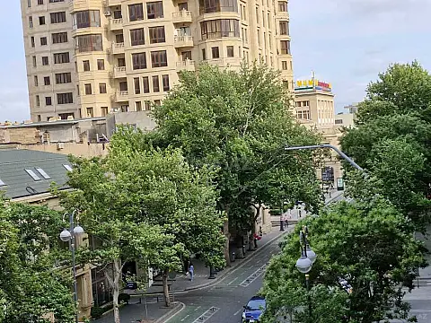 Satılır 3 otaqlı mənzil 80 m²