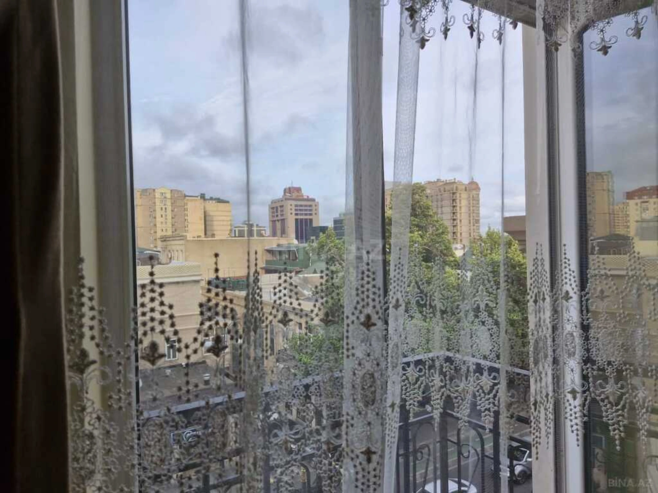 Satılır 3 otaqlı mənzil 80 m²