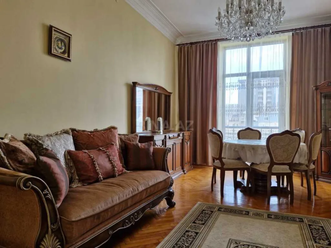 Satılır 3 otaqlı mənzil 80 m²