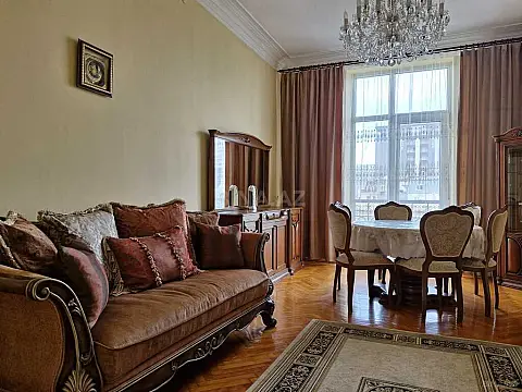 Satılır 3 otaqlı mənzil 80 m² — Bakı 3 otaq 80.00 m²