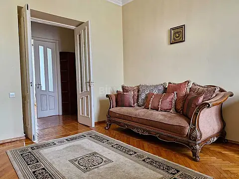Satılır 3 otaqlı mənzil 80 m²