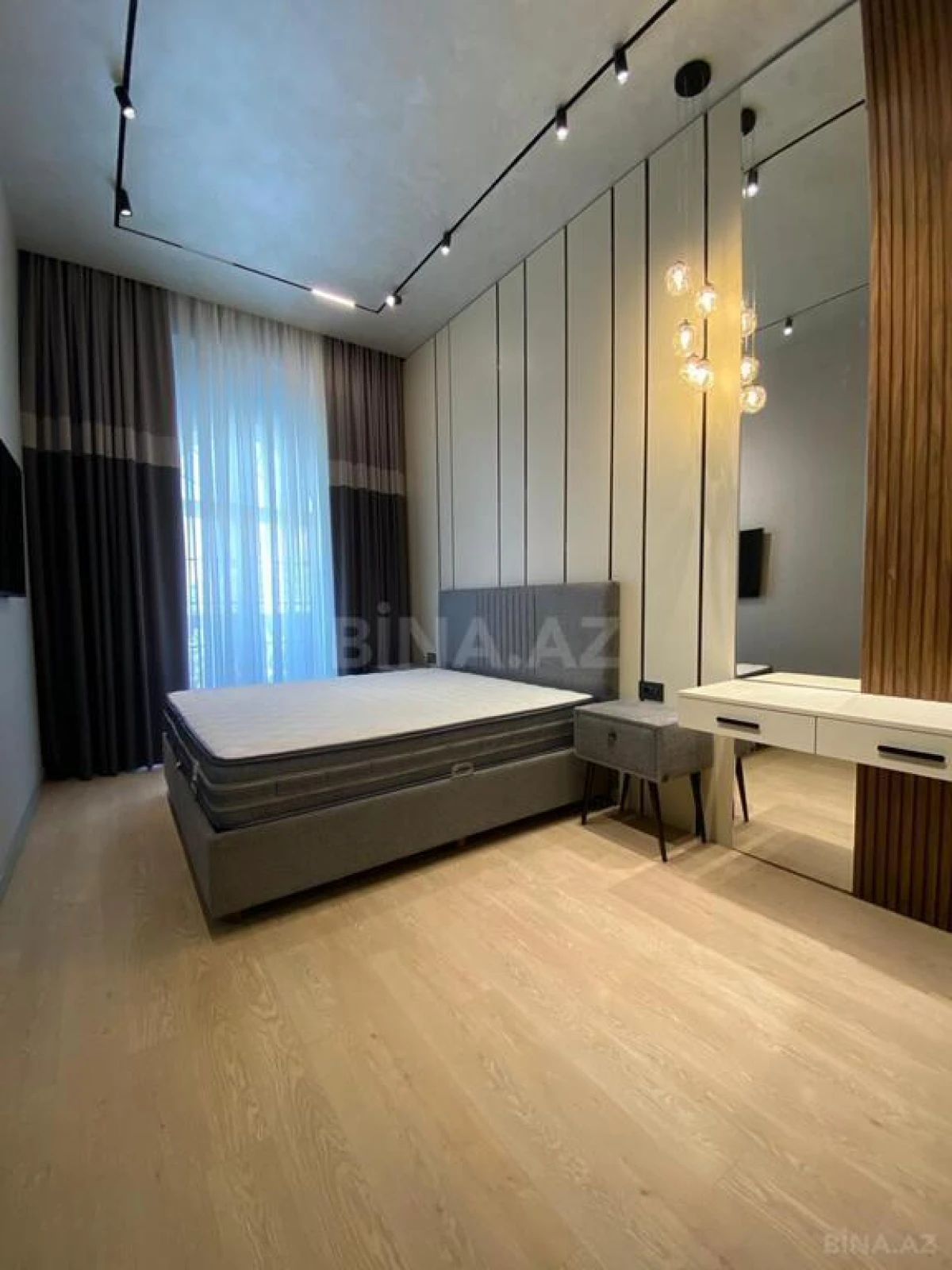 Kirayə verilir 2 otaqlı mənzil 65 m²